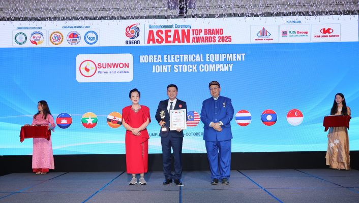 SUNWON-vinh-dự-nhận-giải-thưởng-ASEAN-Top-Brand-Awards-2025